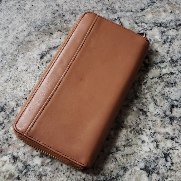 Kate Spade Continental Wallet - Picture 3 of 16